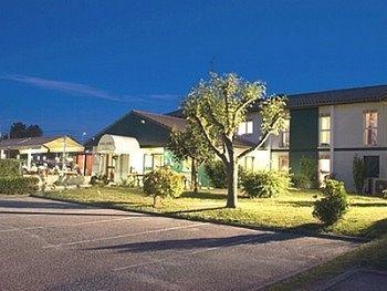 Logis Hotel Horus Restaurant Les Bruyeres Toulenne ภายนอก รูปภาพ