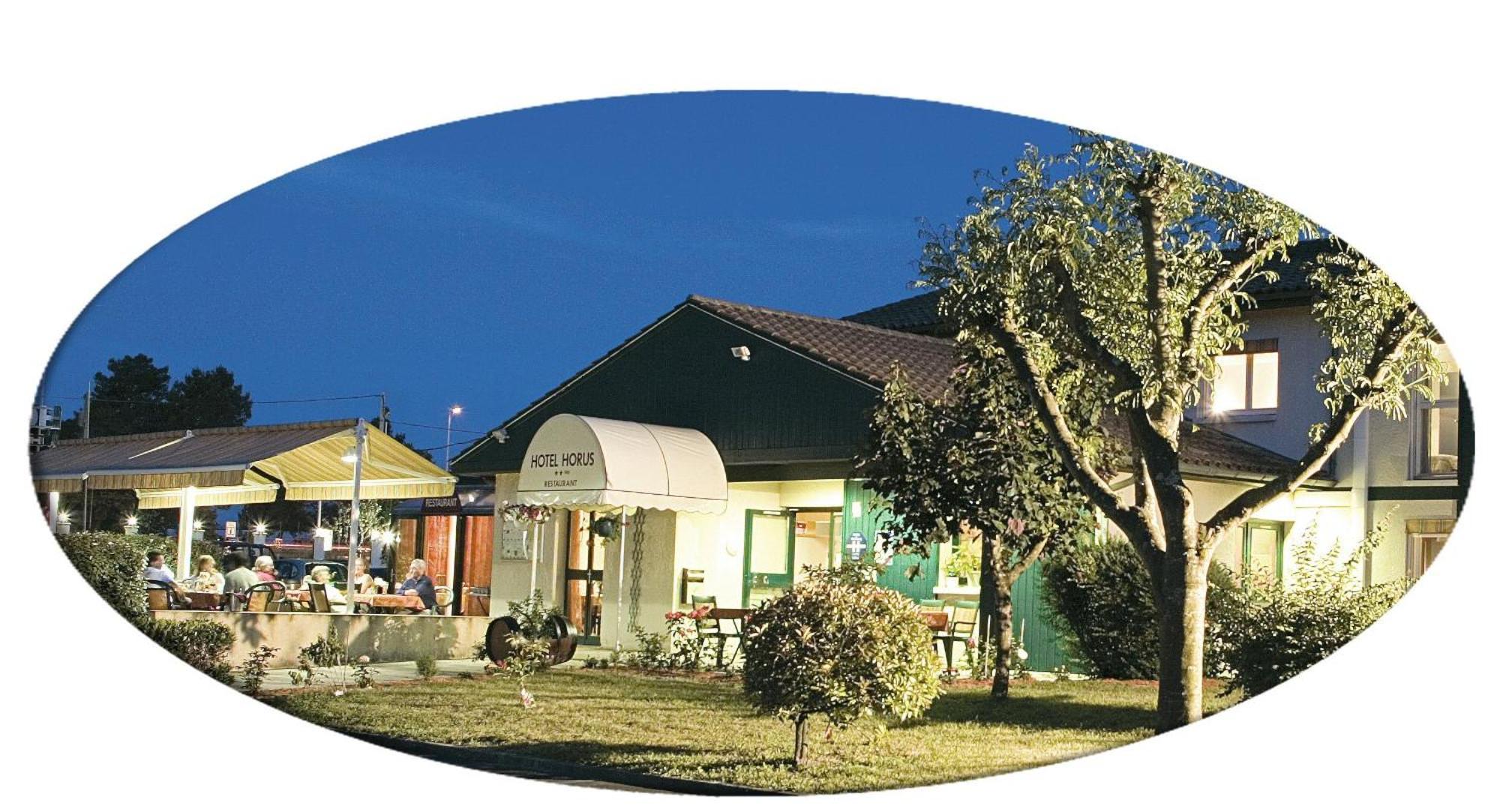 Logis Hotel Horus Restaurant Les Bruyeres Toulenne ภายนอก รูปภาพ