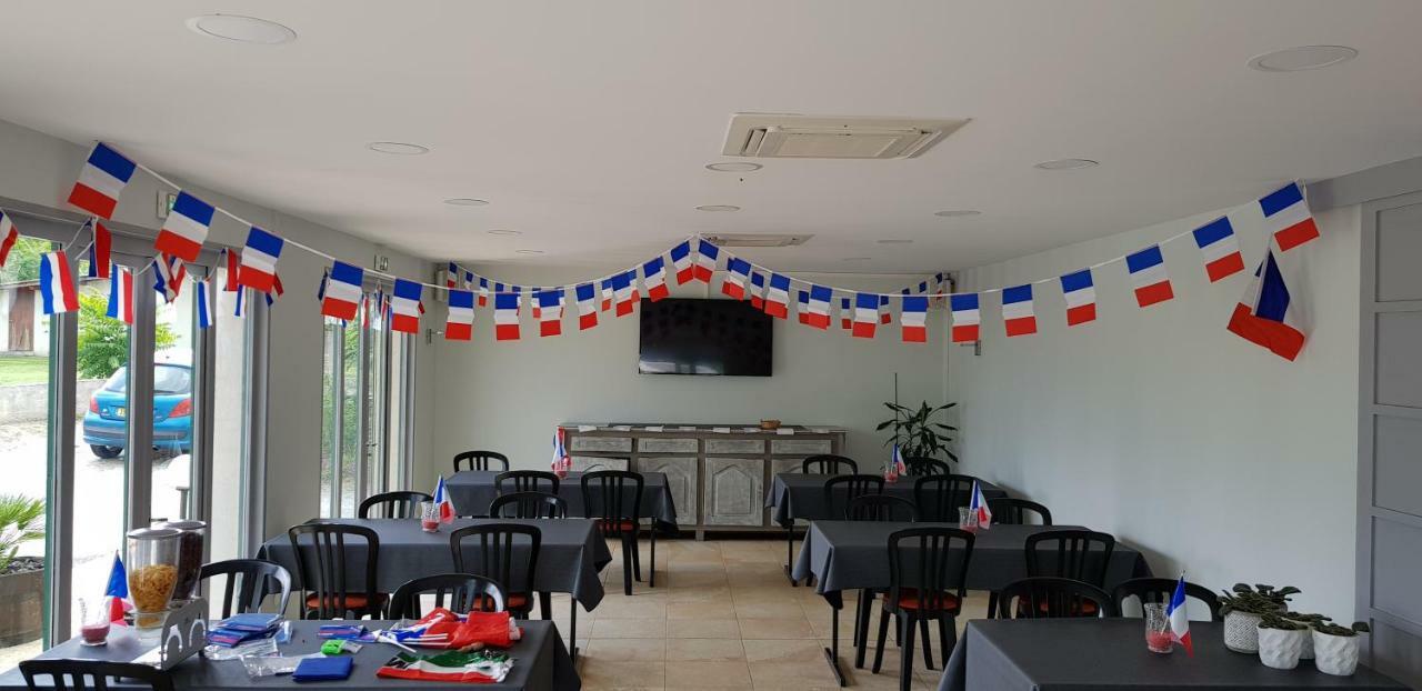 Logis Hotel Horus Restaurant Les Bruyeres Toulenne ภายนอก รูปภาพ