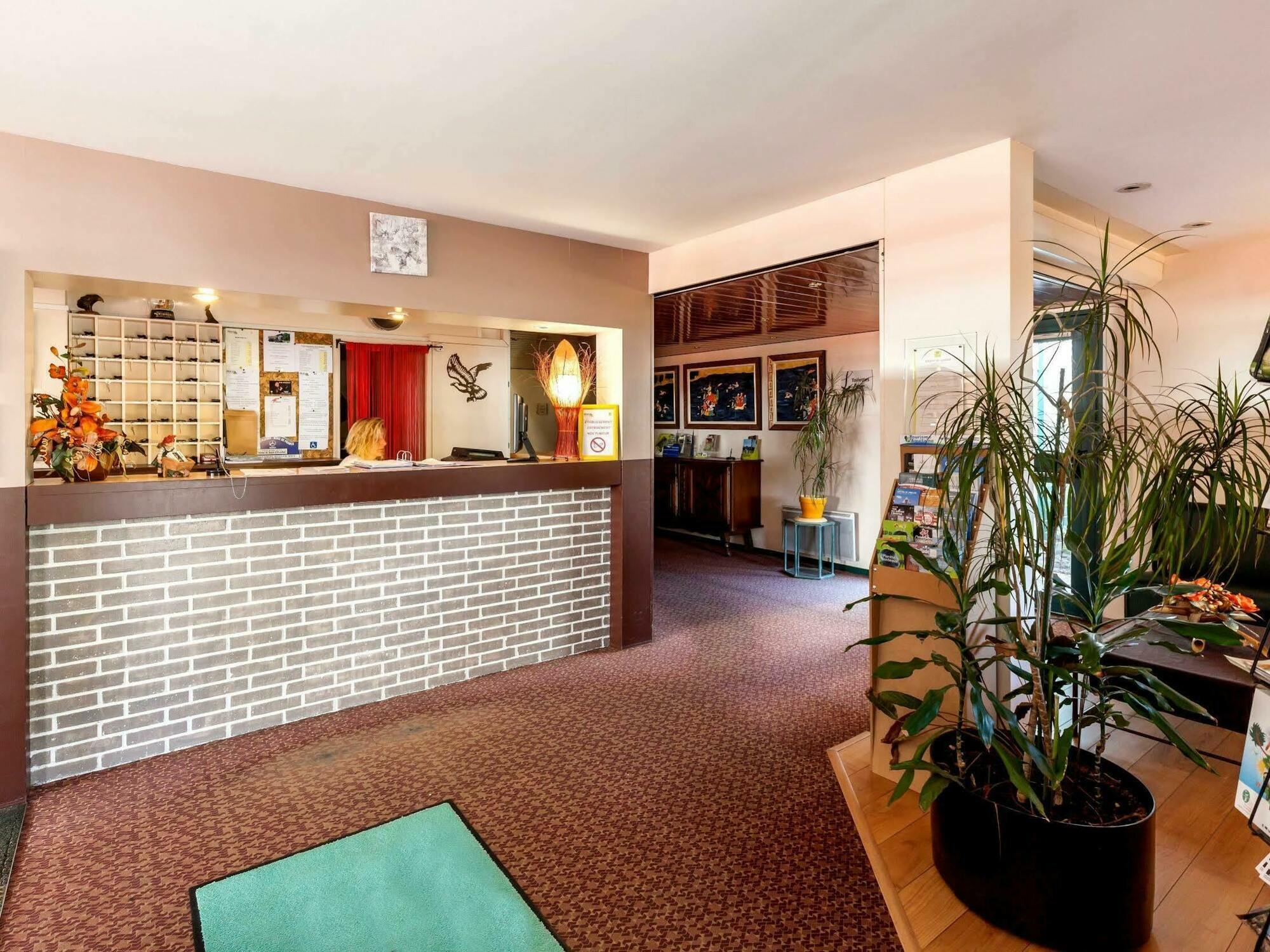 Logis Hotel Horus Restaurant Les Bruyeres Toulenne ภายนอก รูปภาพ